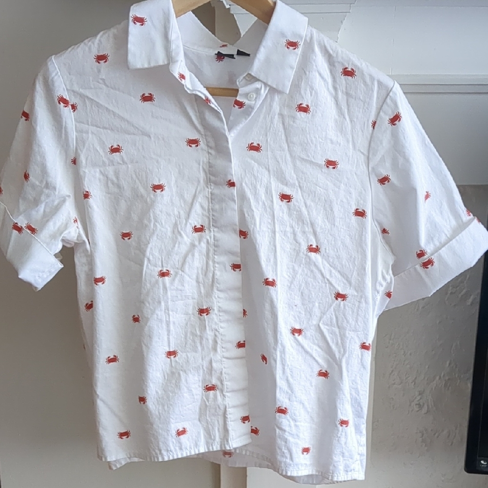Cute Crab Patterned 🦀 Button Down Shirt